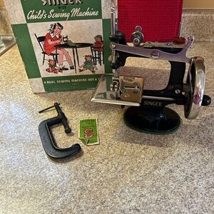 Antique 1955 Singer Child's Sewing Machine with Accessories